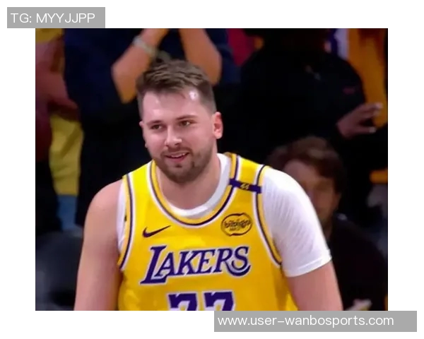 东契奇上半场表现抢眼8投4中斩获16分并贡献4篮板7助攻1抢断1盖帽 东契奇上半场表现抢眼8投4中斩获16分并贡献4篮板7助攻1抢断1盖帽