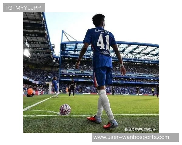 18岁埃斯特旺成巴西队新星同龄人进球超梅罗之和引关注 18岁埃斯特旺成巴西队新星同龄人进球超梅罗之和引关注